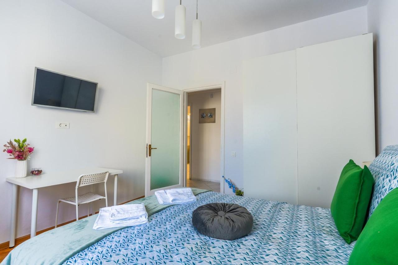 Ultracentral Golden Gatehouse 3 Bdrm Bucarest Esterno foto