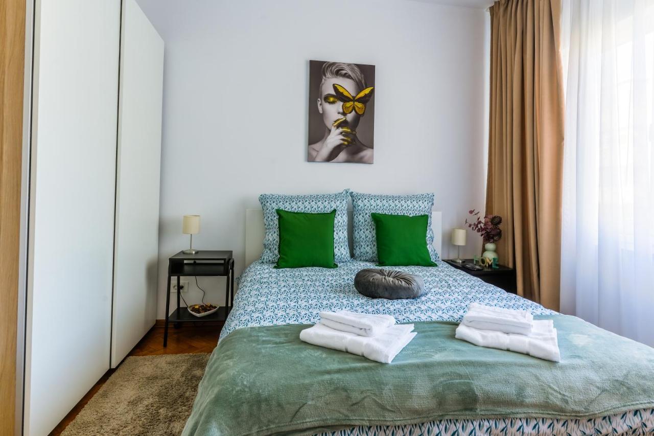 Ultracentral Golden Gatehouse 3 Bdrm Bucarest Esterno foto