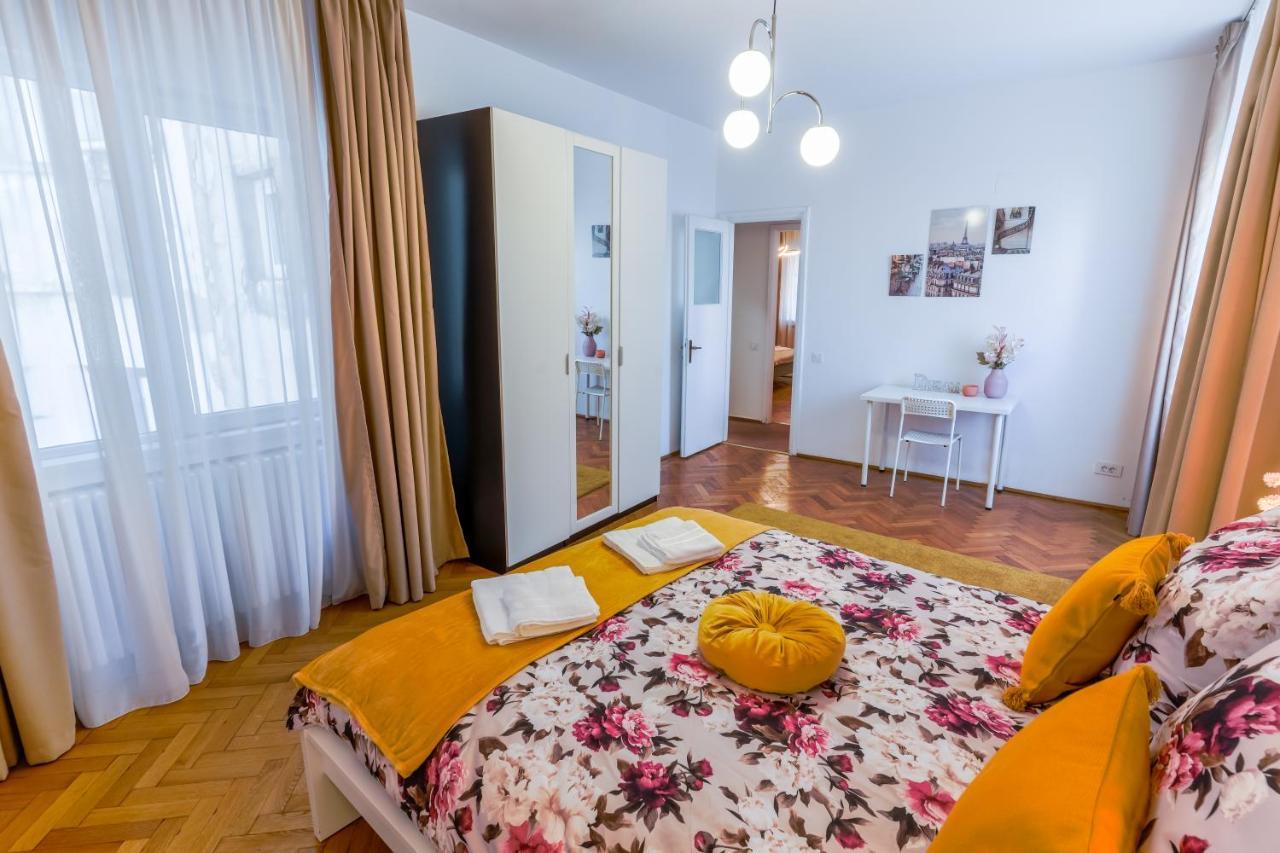 Ultracentral Golden Gatehouse 3 Bdrm Bucarest Esterno foto